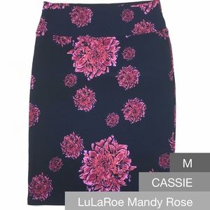 LuLaRoe Cassie pencil skirt